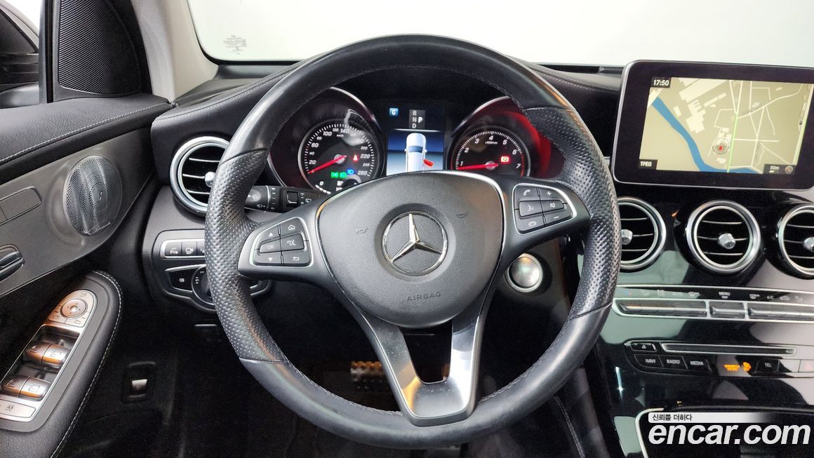 Mercedes-Benz GLC-Class 2019