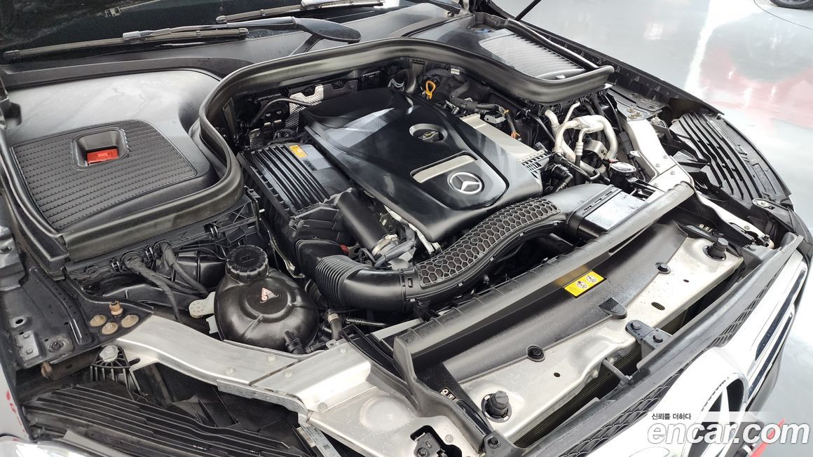 Mercedes-Benz GLC-Class 2019