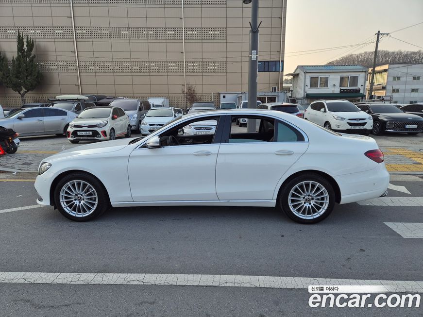 Mercedes-Benz E-Class 2021