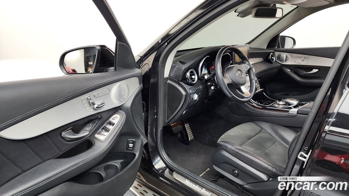 Mercedes-Benz GLC-Class 2019