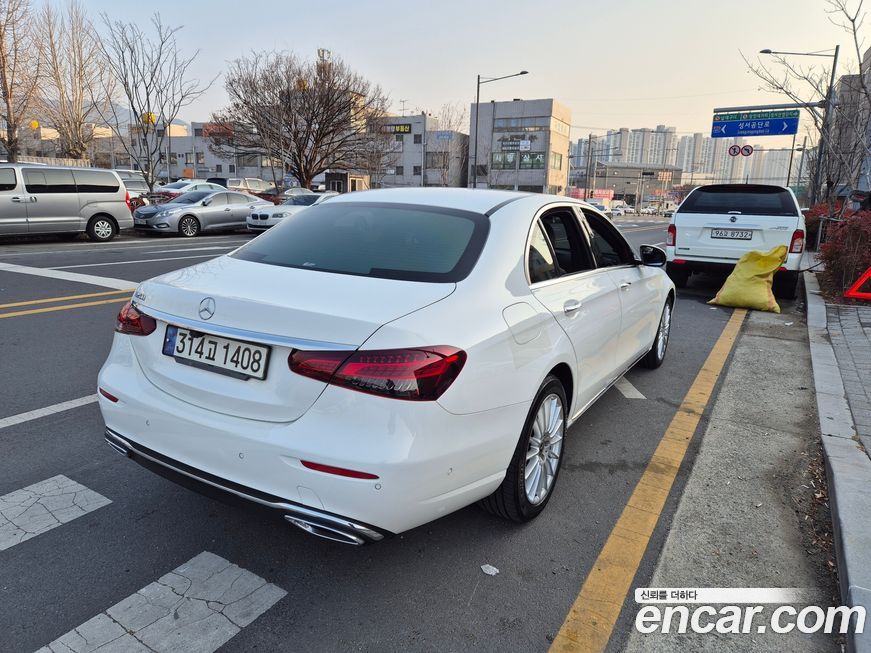 Mercedes-Benz E-Class 2021