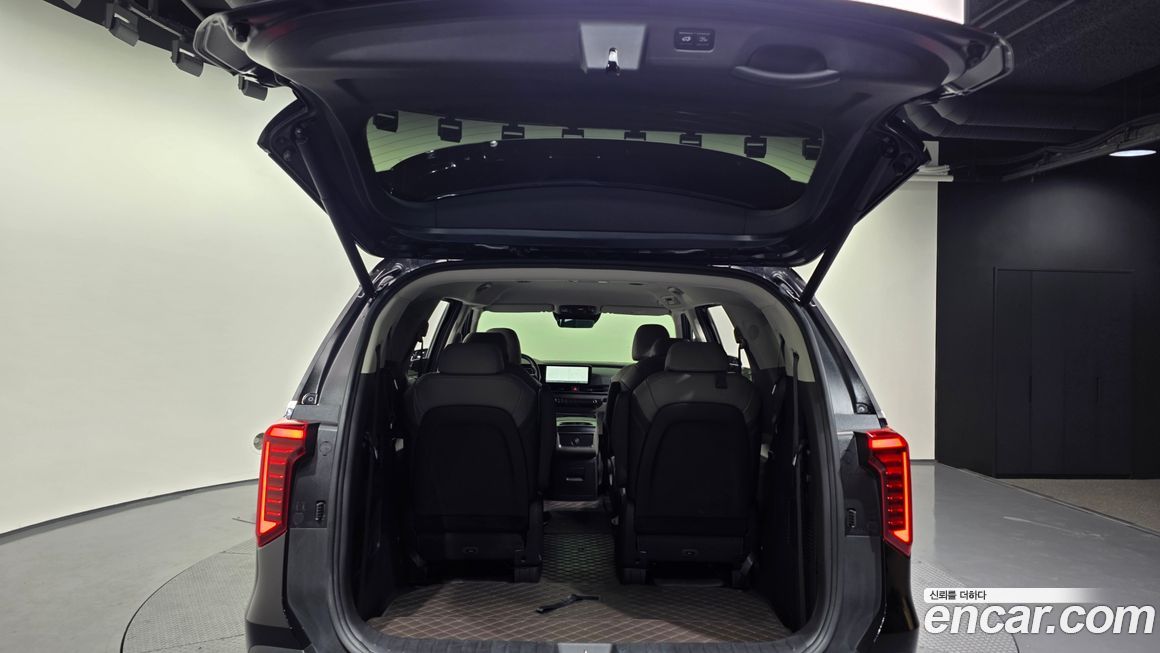 Kia Canival 2025