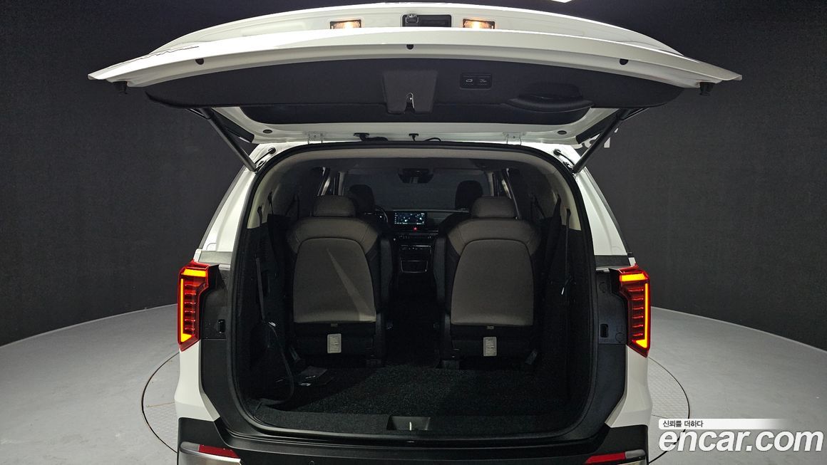 Kia Canival 2024