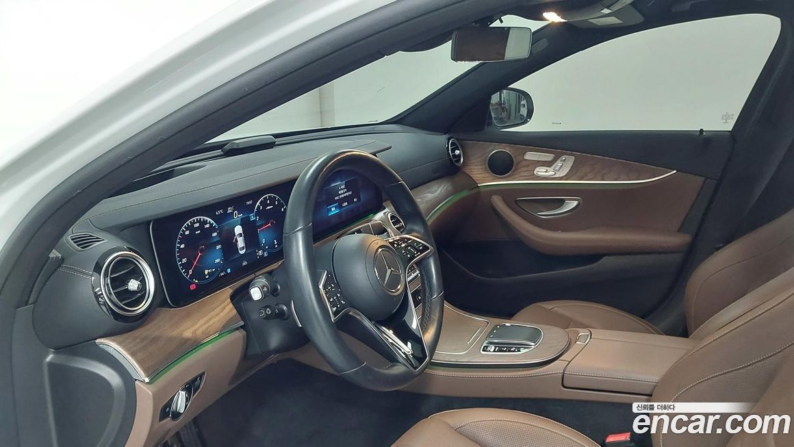 Mercedes-Benz E-Class 2021