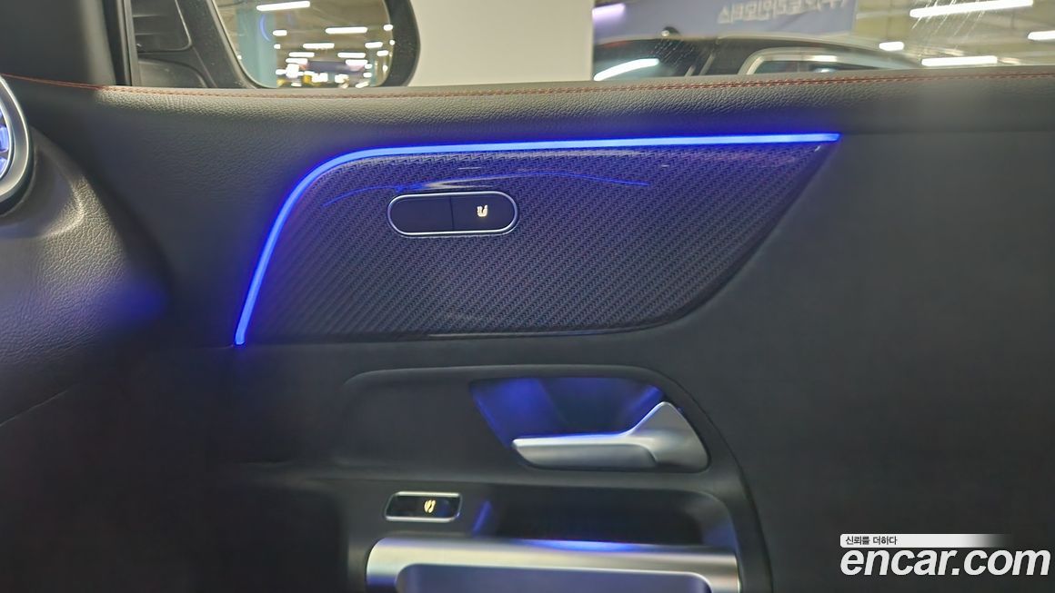 Mercedes-Benz GLB-Class 2022