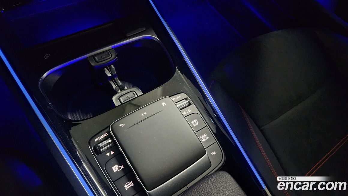 Mercedes-Benz GLB-Class 2022