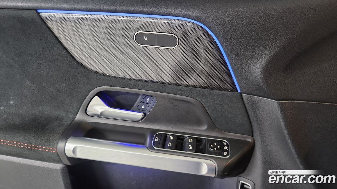 Mercedes-Benz GLB-Class 2022