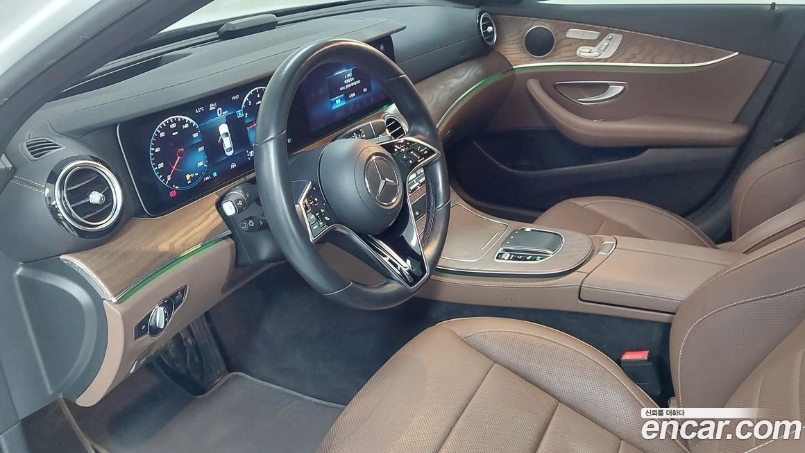 Mercedes-Benz E-Class 2021