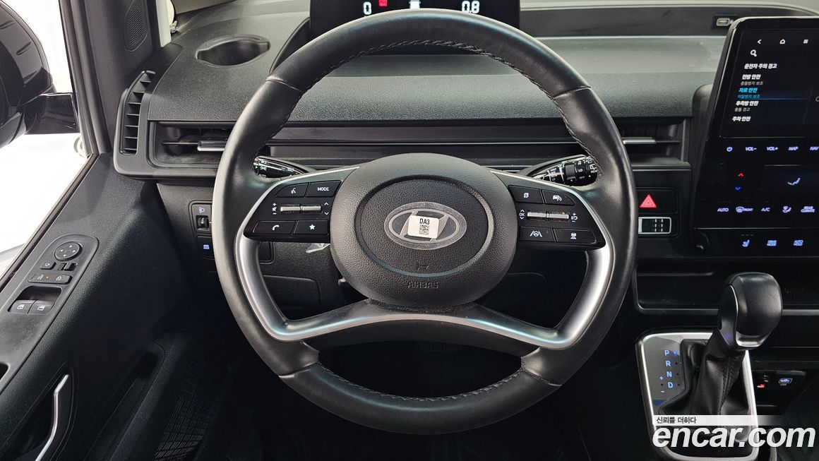Hyundai Staria 2025