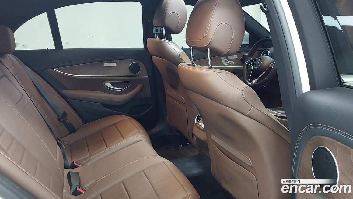 Mercedes-Benz E-Class 2021