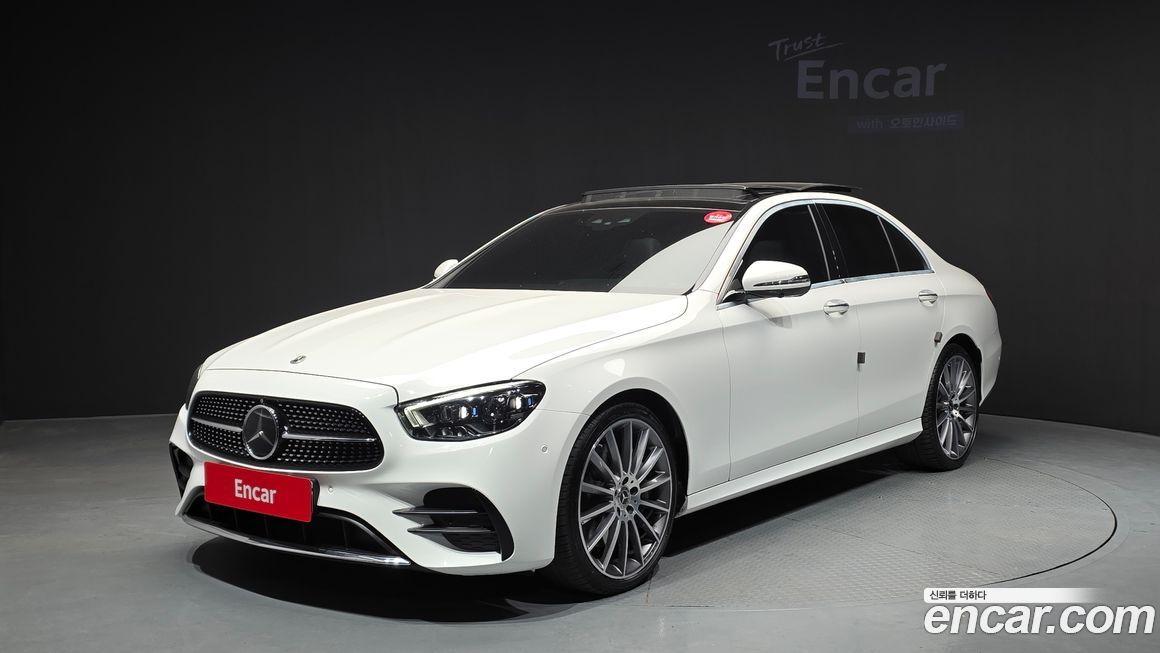 Mercedes-Benz E-Class 2022