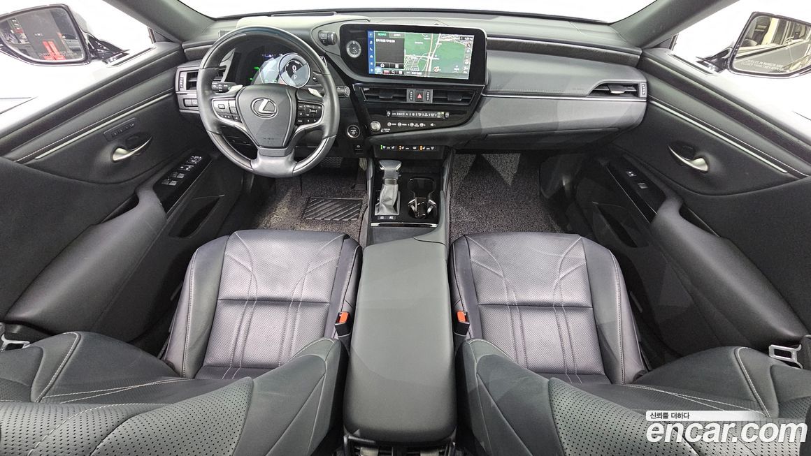 Lexus ES 2023