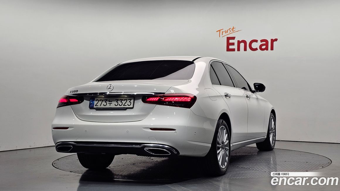 Mercedes-Benz E-Class 2023