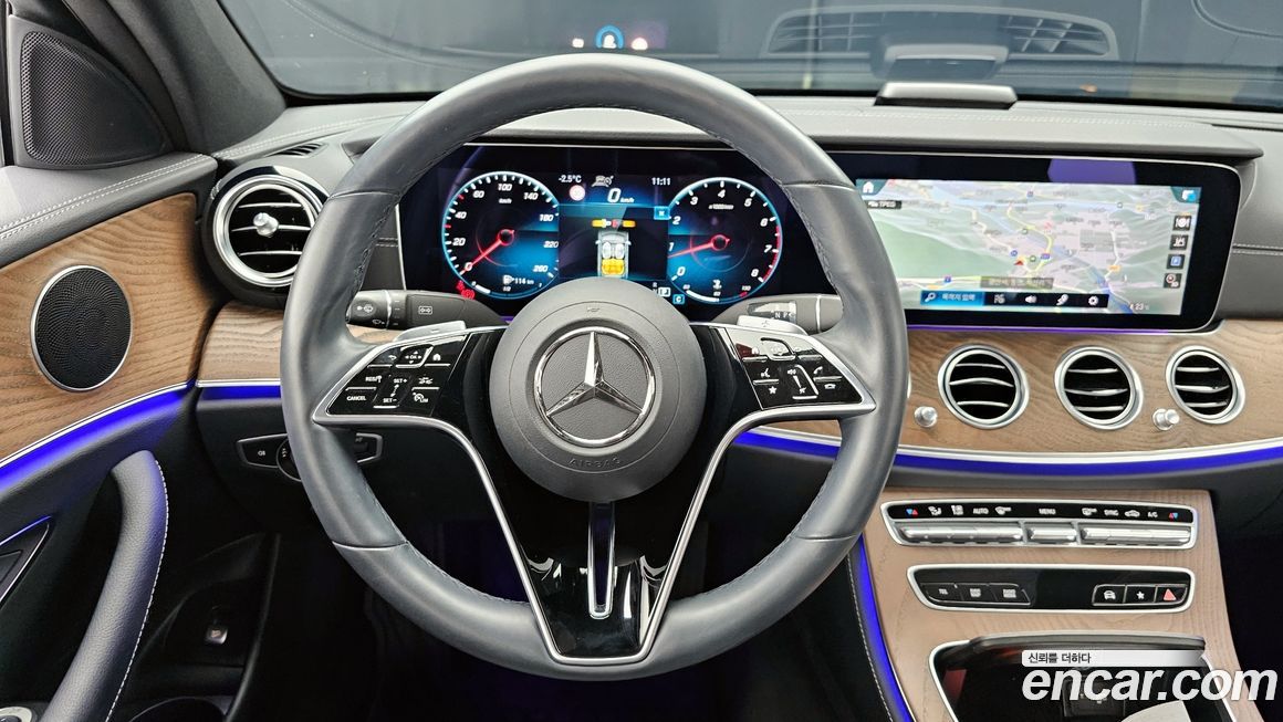Mercedes-Benz E-Class 2023