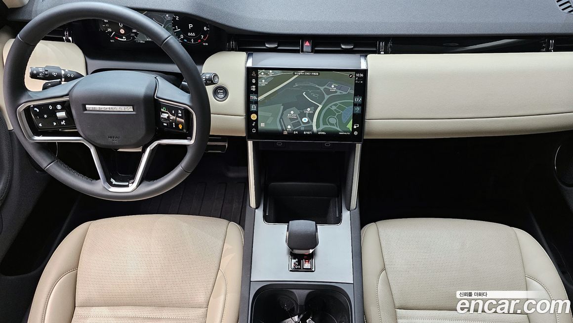 Land Rover Discovery Sport 2025