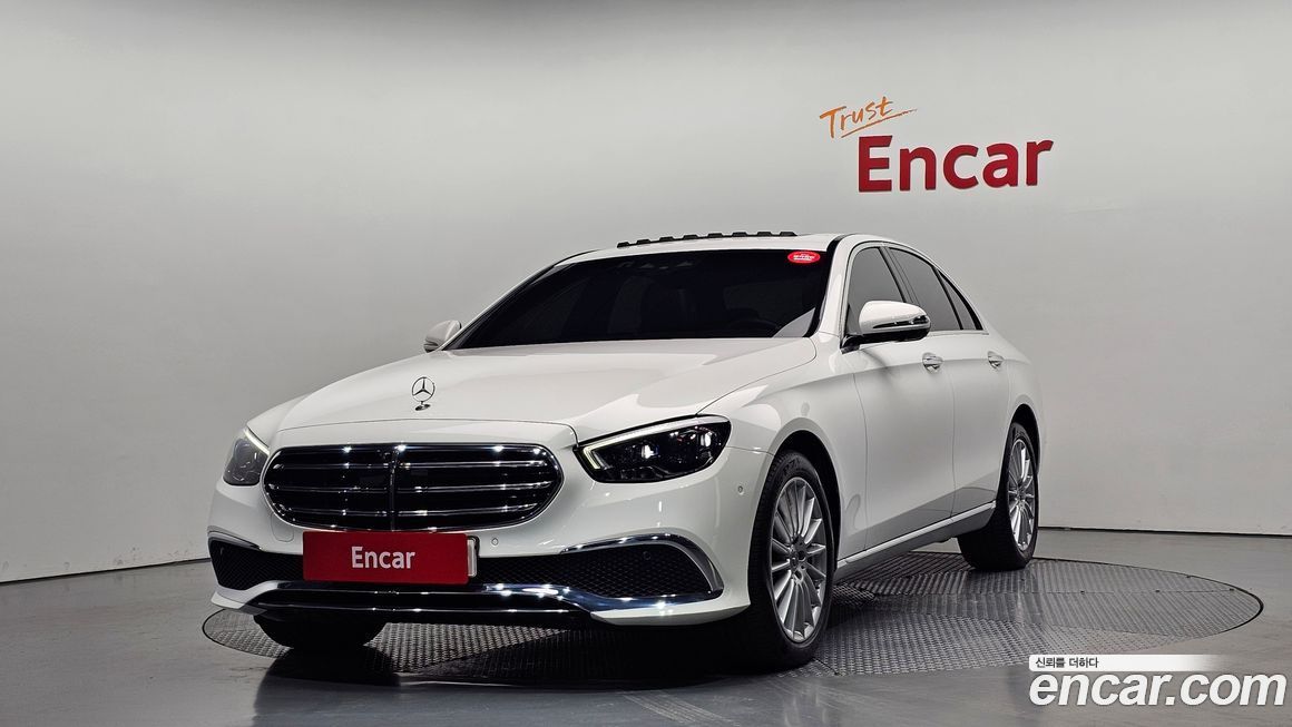 Mercedes-Benz E-Class 2023