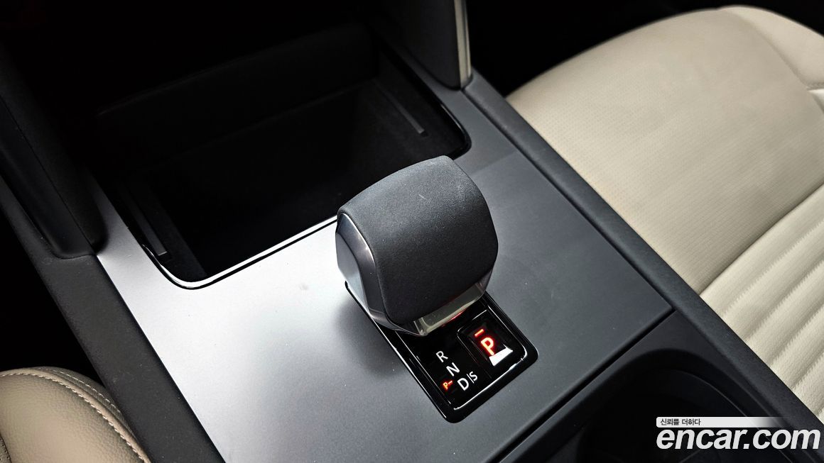 Land Rover Discovery Sport 2025