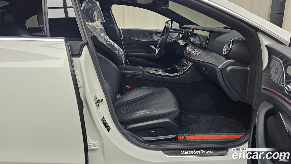 Mercedes-Benz CLS-Class 2021