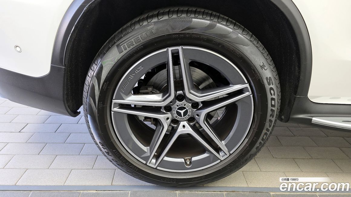 Mercedes-Benz GLC-Class 2022