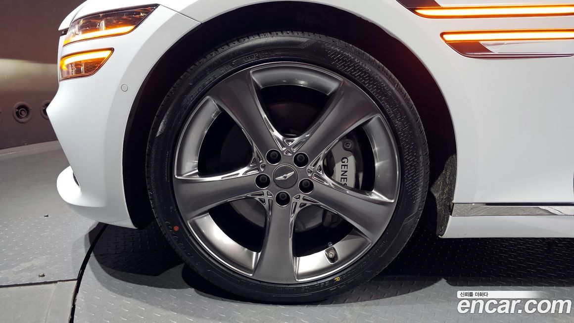 Genesis G80 2023