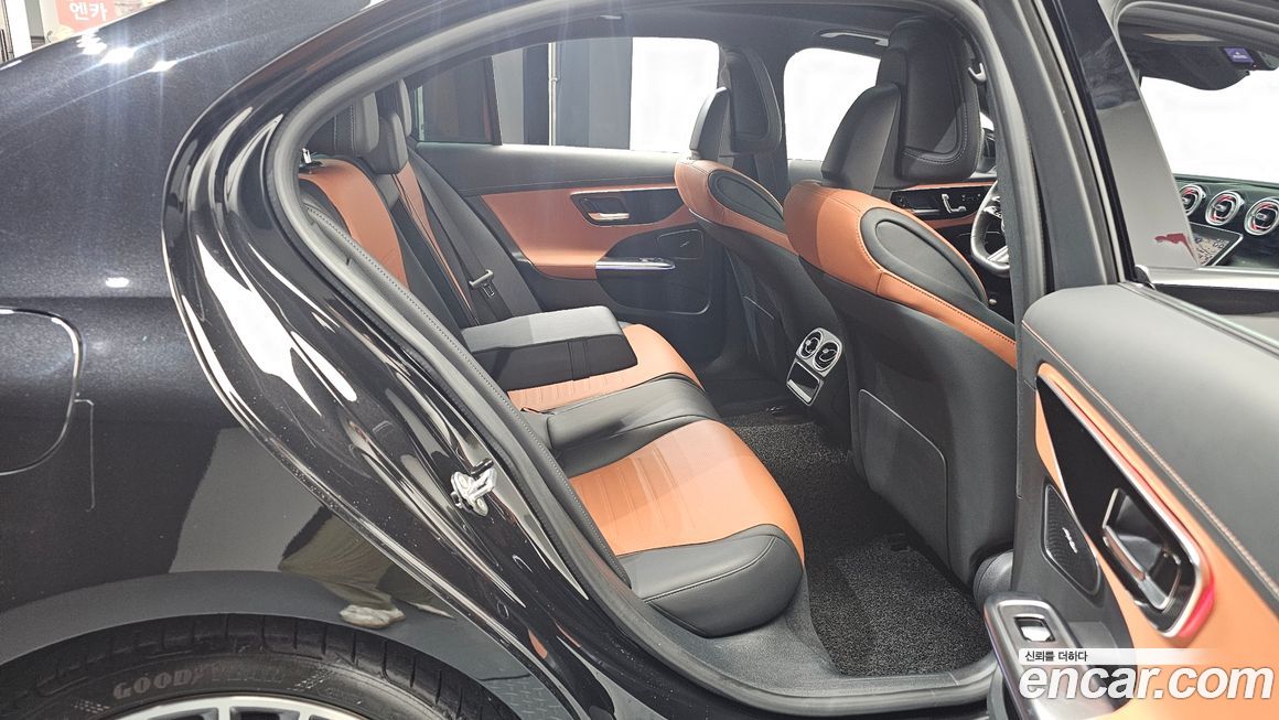 Mercedes-Benz C-Class 2023