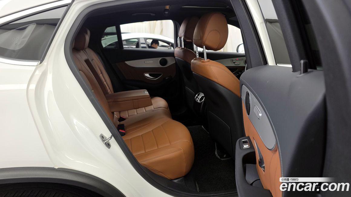 Mercedes-Benz GLC-Class 2022