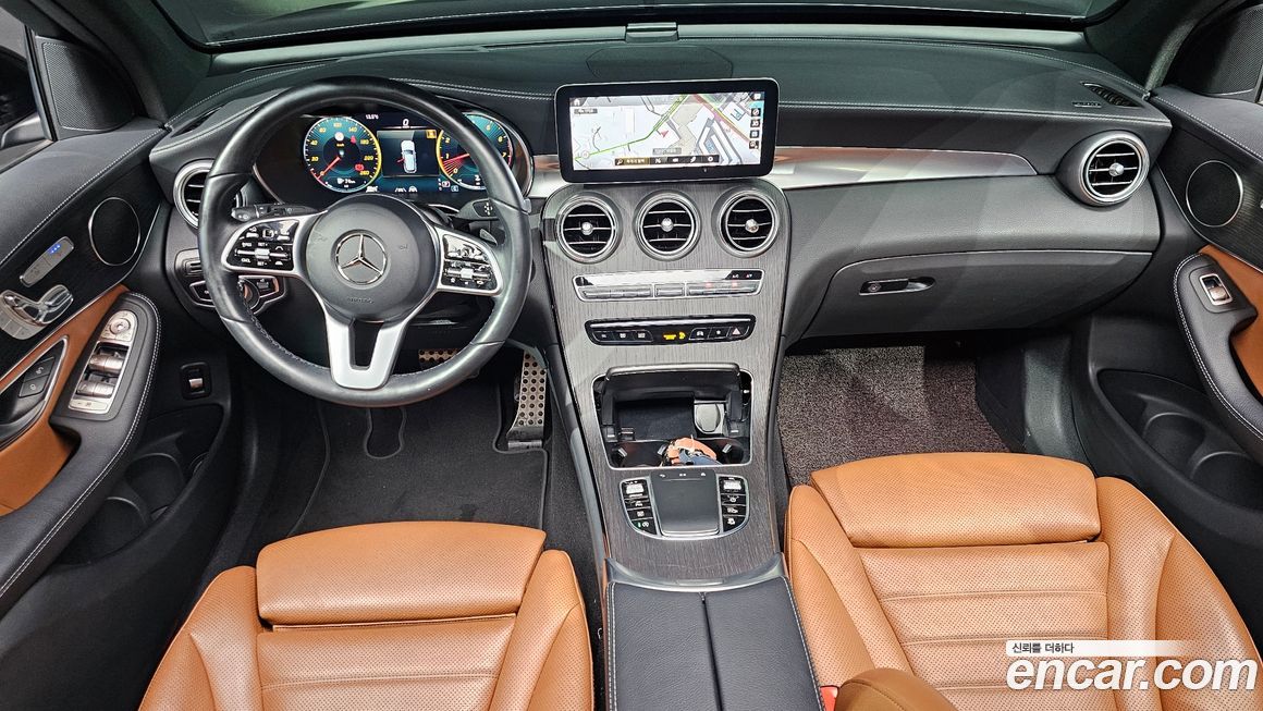 Mercedes-Benz GLC-Class 2022