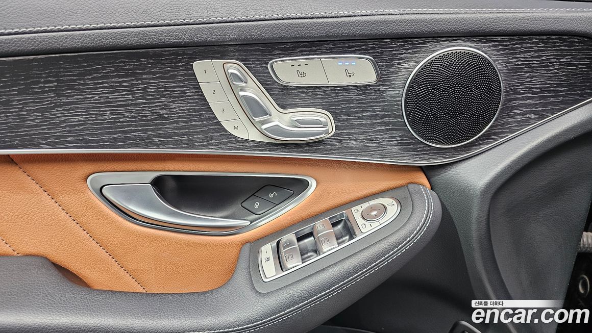 Mercedes-Benz GLC-Class 2022