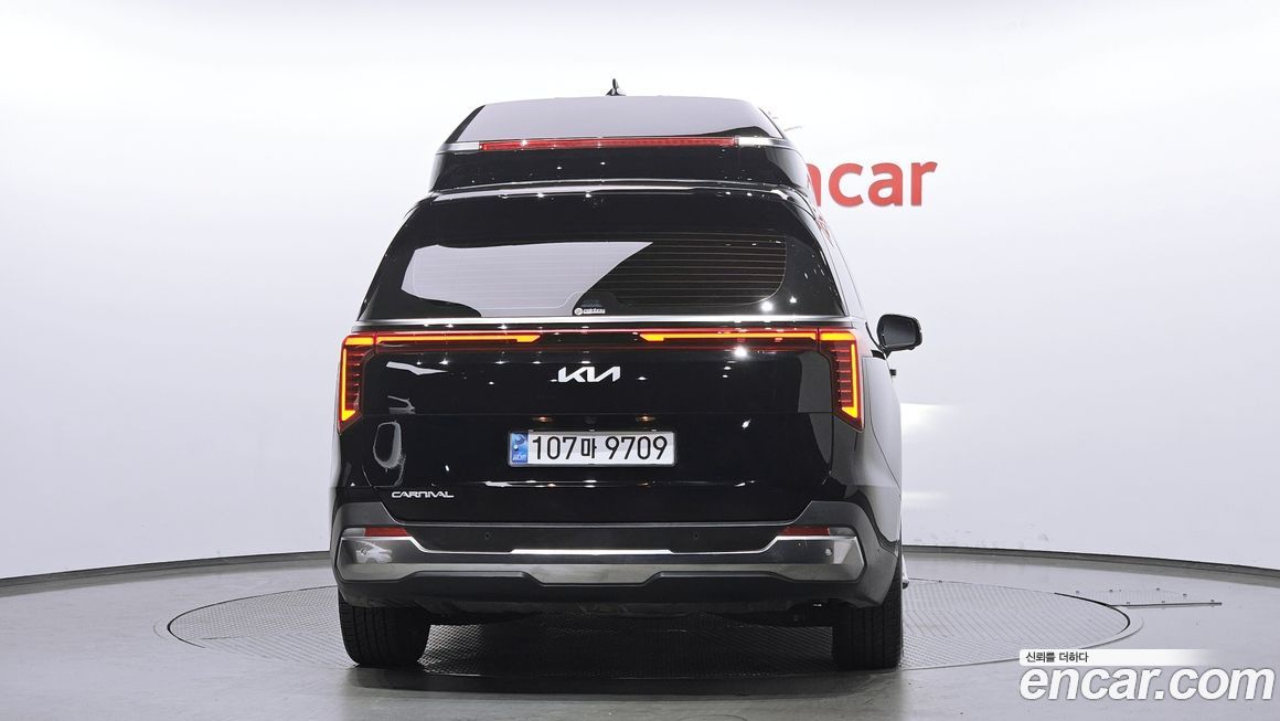 Kia Canival 2024