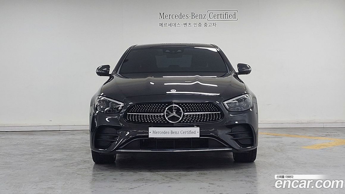 Mercedes-Benz E-Class 2022