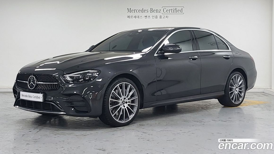 Mercedes-Benz E-Class 2022