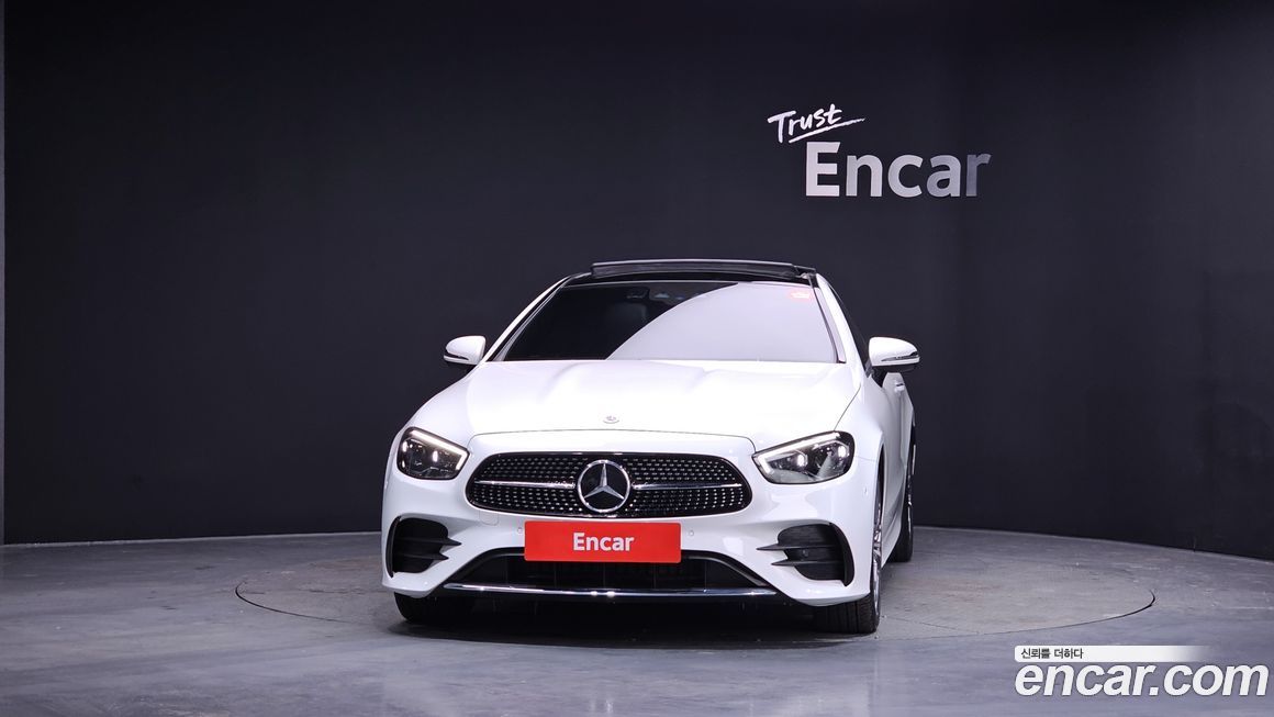 Mercedes-Benz E-Class 2022