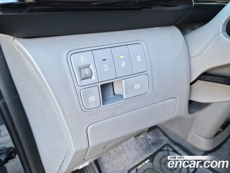 Hyundai Staria 2025