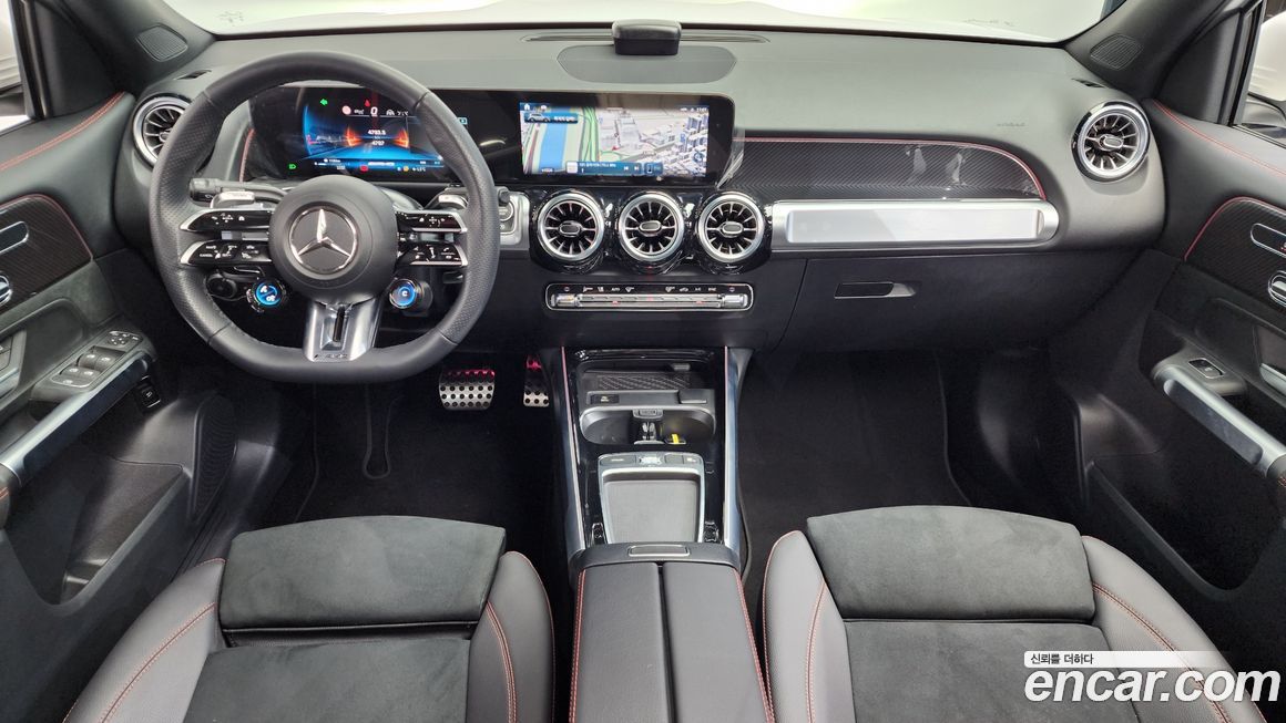 Mercedes-Benz GLB-Class 2025