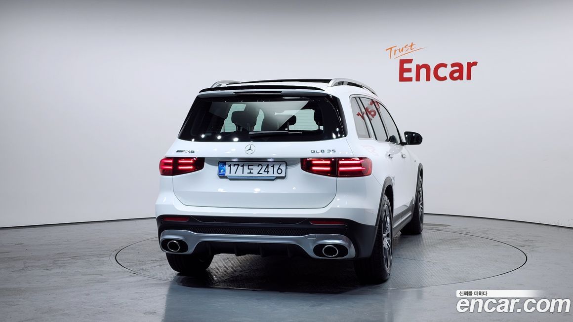 Mercedes-Benz GLB-Class 2025