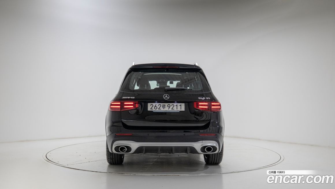 Mercedes-Benz GLB-Class 2025