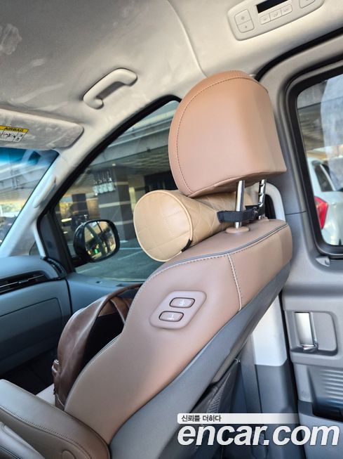 Hyundai Staria 2025