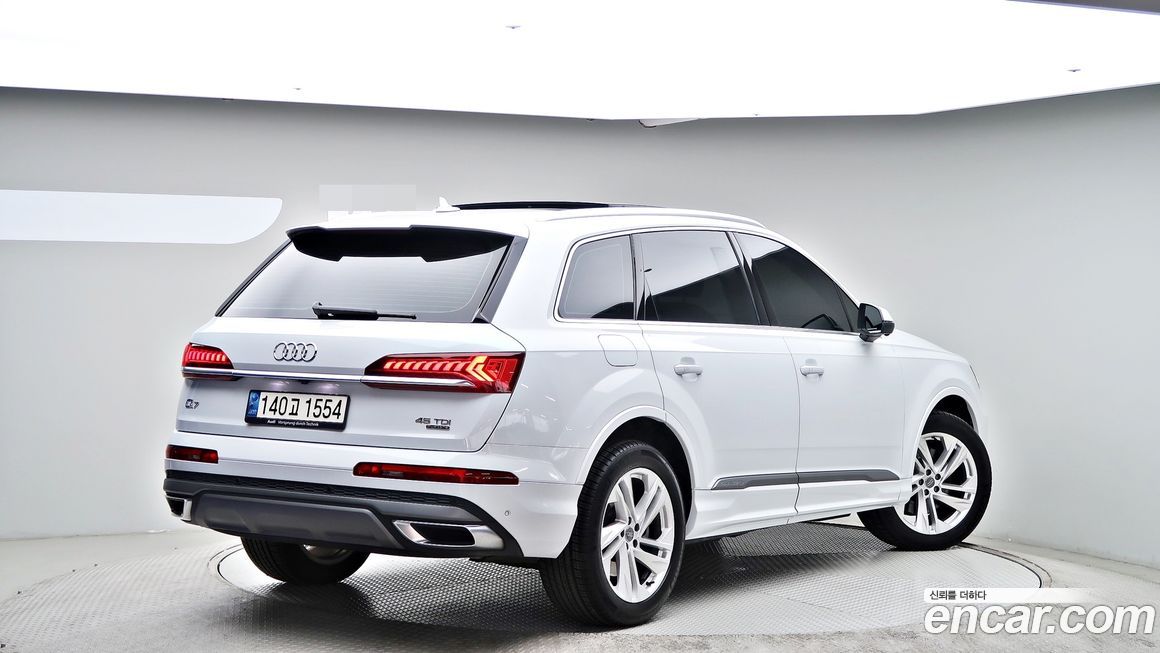 Audi Q7 2021
