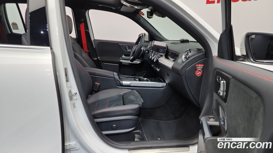 Mercedes-Benz GLB-Class 2025