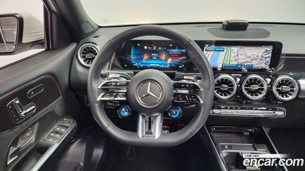 Mercedes-Benz GLB-Class 2025