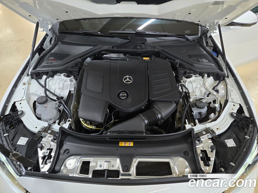 Mercedes-Benz E-Class 2025