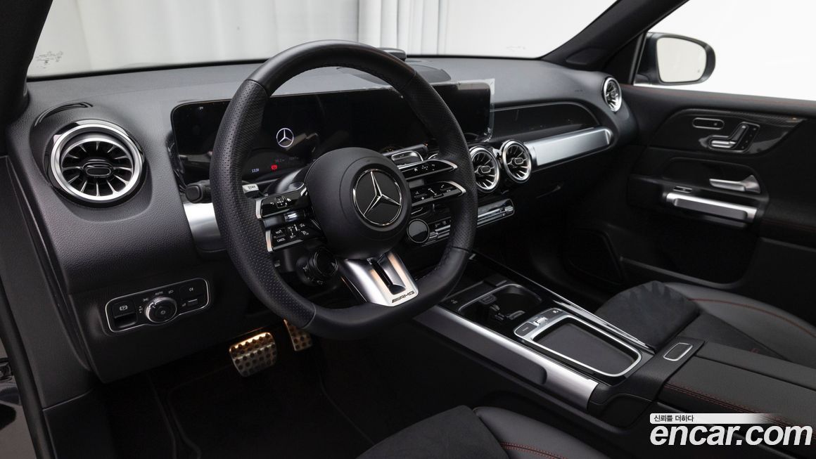 Mercedes-Benz GLB-Class 2025