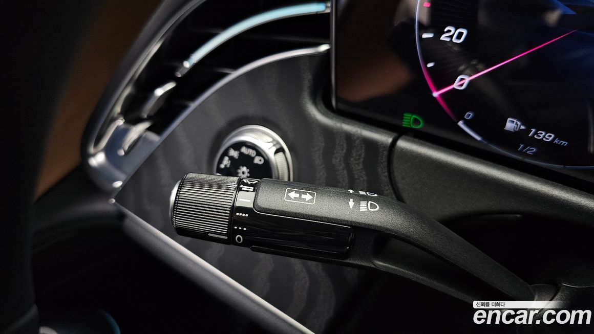 Mercedes-Benz E-Class 2025