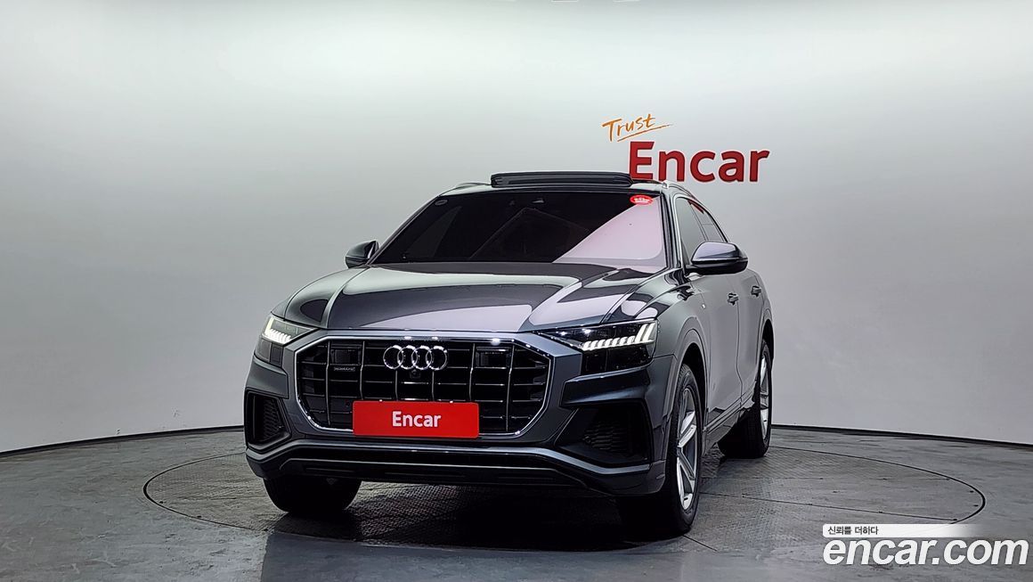 Audi Q8 2020