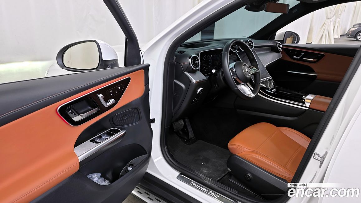 Mercedes-Benz GLC-Class 2024