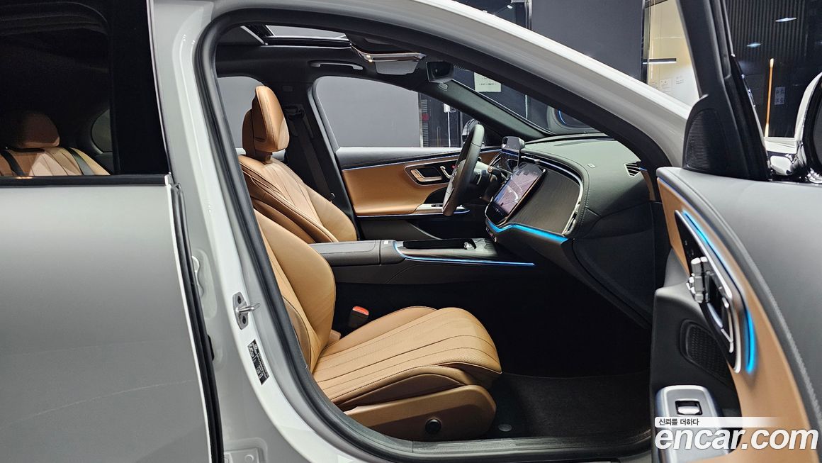 Mercedes-Benz E-Class 2025