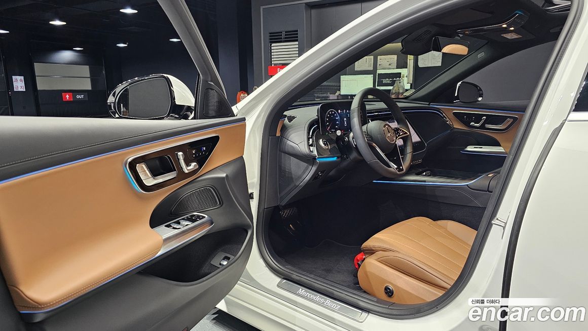 Mercedes-Benz E-Class 2025