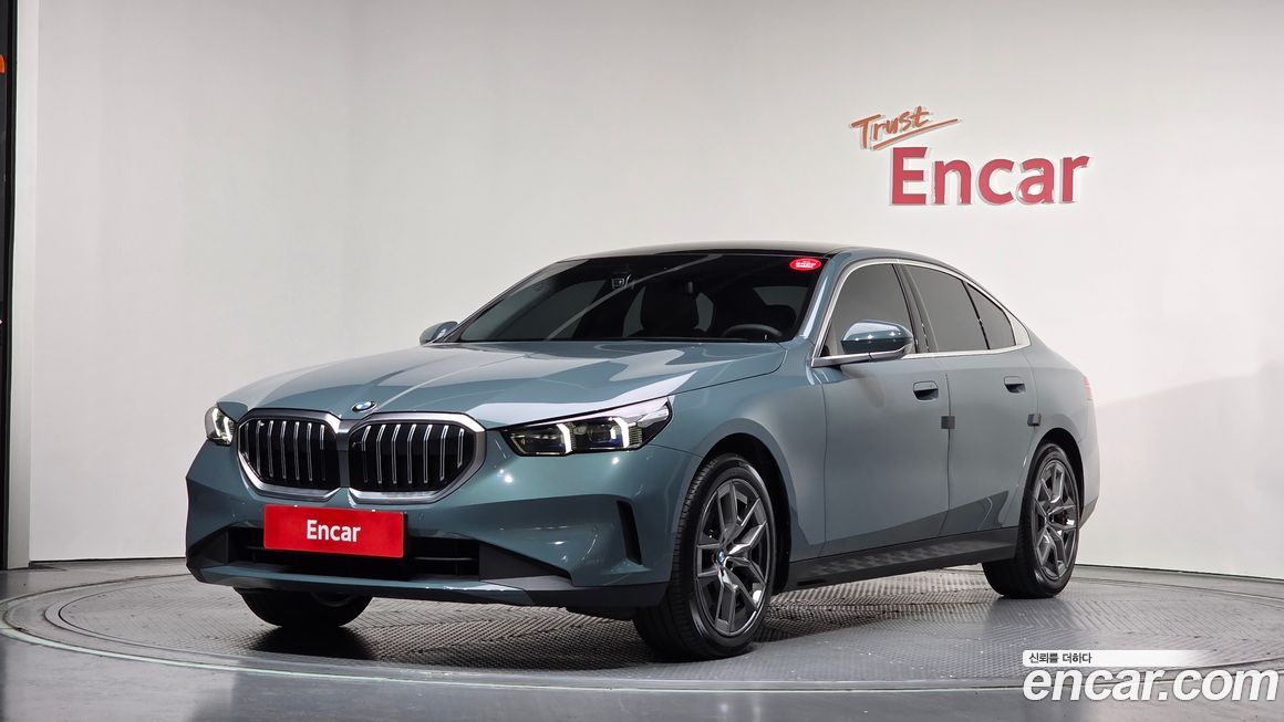BMW 5-Series 2025