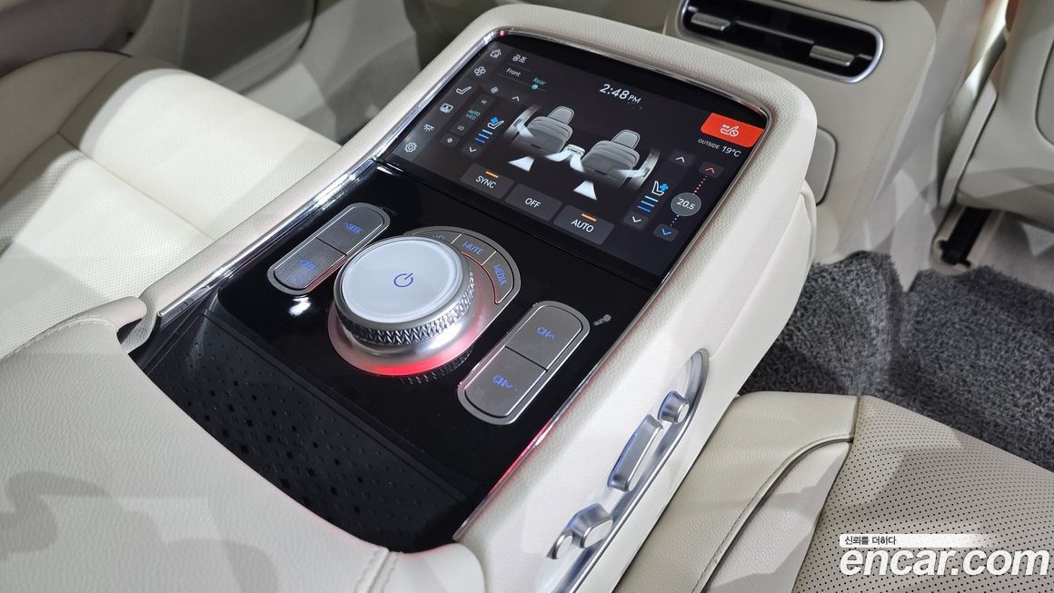 Genesis G90 2023