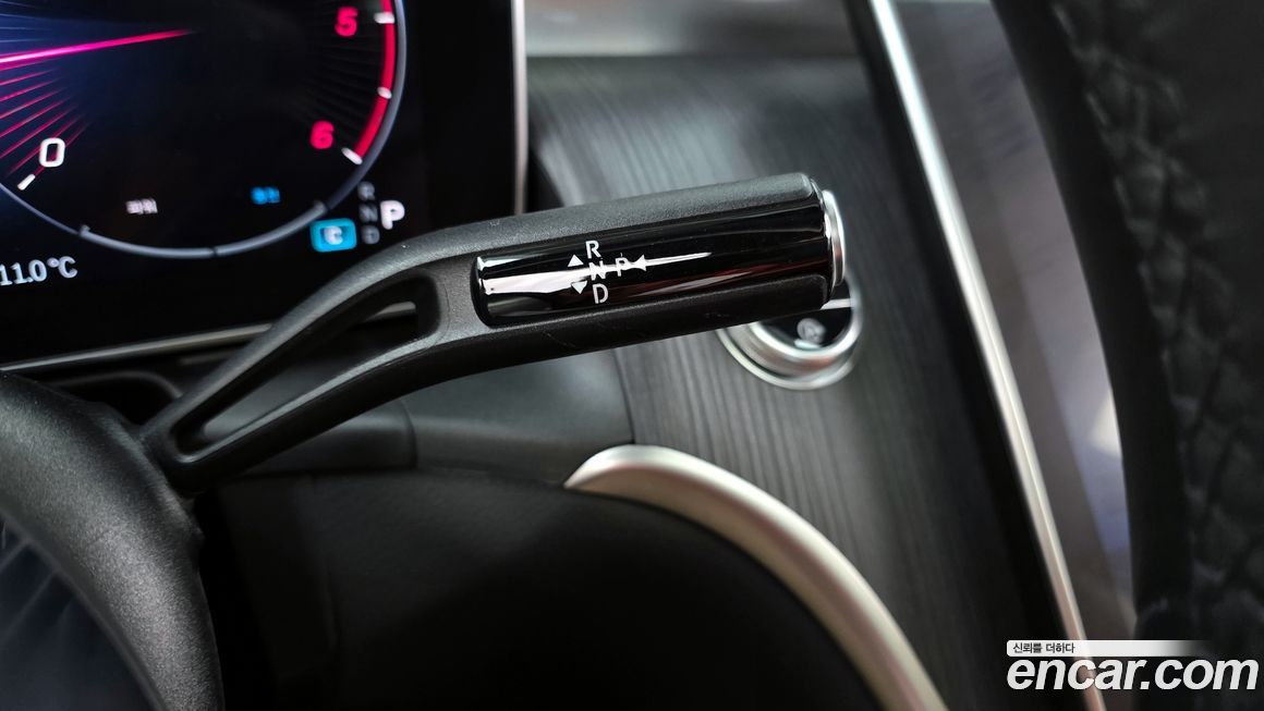 Mercedes-Benz GLC-Class 2024